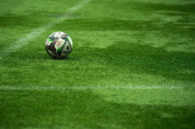 Ilustrasi Indonesia vs Singapura SEA Games 2025 Jam Berapa?, Unsplash/William Hadley