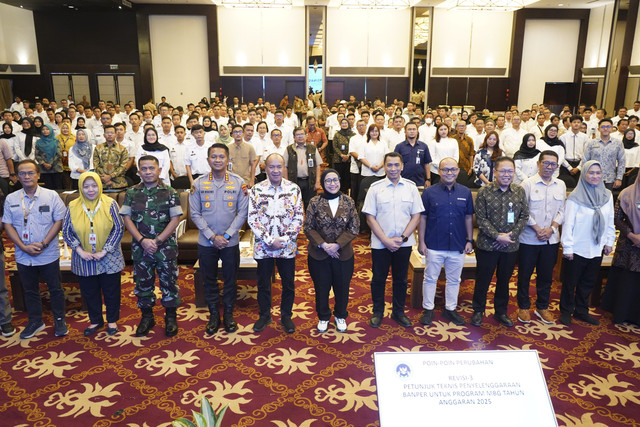 Koordinasi dan Evaluasi Program Makan Bergizi Gratis bersama Forkompimda, Kasatpel, Yayasan. Mitra, Korwil, Korcam, dan Kepala SPPG di Wilayah Eks Karesidenan Banyumas, di Hotel Aston Purwokerto, Kamis, 4 Desember 2025. Foto: Dok. BGN
