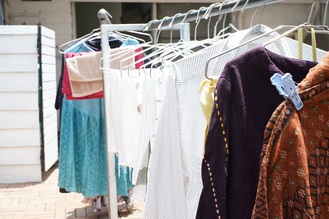 Ilustrasi menjemur pakaian. Foto: bhanupong chooarun/Shutterstock