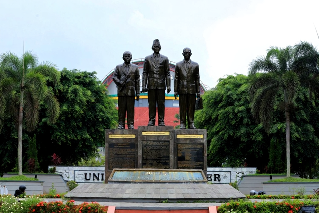 Universitas Jember (Foto: wisnupriyono/shutterstock).