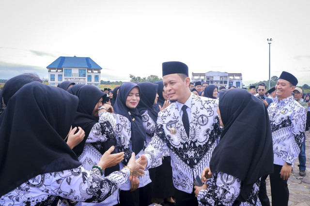 Wali Kota (Wako) Pekanbaru, Agung Nugroho menyampaikan apresiasi yang mendalam terhadap para guru. Foto: Dok. Istimewa