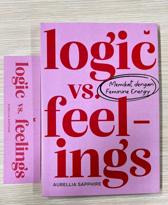 Buku Logic vs Feelings, Aurellia Sapphire. Dok/ Stephanie Alieta