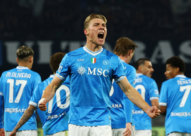 Napoli vs Juventus. Dok: REUTERS/Ciro De Luca