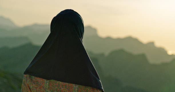 Kisah dan Keistimewaan Aisyah binti Abu Bakar: Istri Rasulullah yang Mulia