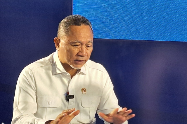 Menko Pangan Zulkifli Hasan ditemui di Hotel Raffles, Jakarta Selatan, Senin (8/12/2025). Foto: Argya Maheswara/kumparan