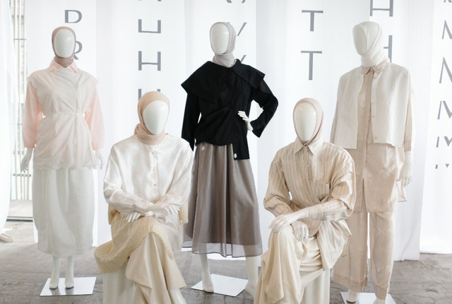 Koleksi Rhythm hasil kolaborasi RiaMiranda dan Shop at Velvet. Foto: RiaMiranda x Shop at Velvet