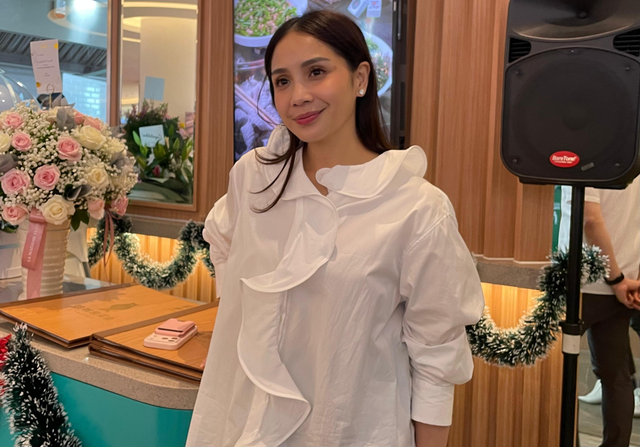 Nagita Slavina saat acara pembukaan gerai YAOYAO Sauerkraut Fish di Grand Indonesia, Jakarta, Senin (8/12/2025). Foto: Salsha Okta Fairuz/kumparan