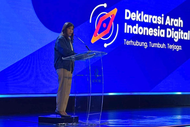 Menkomdigi Meutya Hafid memberikan sambutan saat menghadiri Deklarasi Arah Indonesia Digital di Sopo Del Tower, Jakarta Selatan, Rabu (10/12/2025). Foto: Amira Nada/kumparan