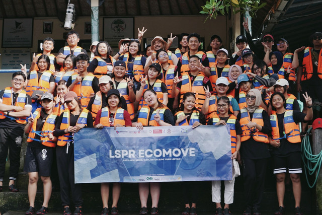 HIMA LSPR Bali Jaga Ekosistem Pesisir Dengan ECOMOVE 2025 Menjadi Langkah Nyata 