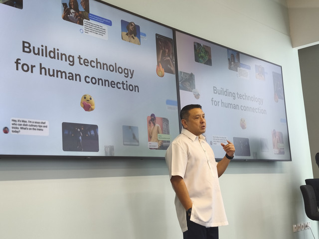 Country Director Meta Indonesia, Peiter Lydian, memaparkan prediksi tren 2026 di kantor Meta Indonesia, Jakarta, Rabu (10/12/2025). Foto: Thomas Bosco/kumparan