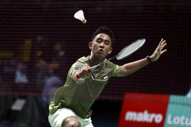 Alwi Farhan saat membela Indonesia di SEA Games 2025 yang digelar di Thailand. Foto: Dok. PBSI