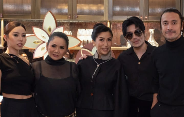 Tex Saverio rilis koleksi perdana Universe. Foto: Istimewa
