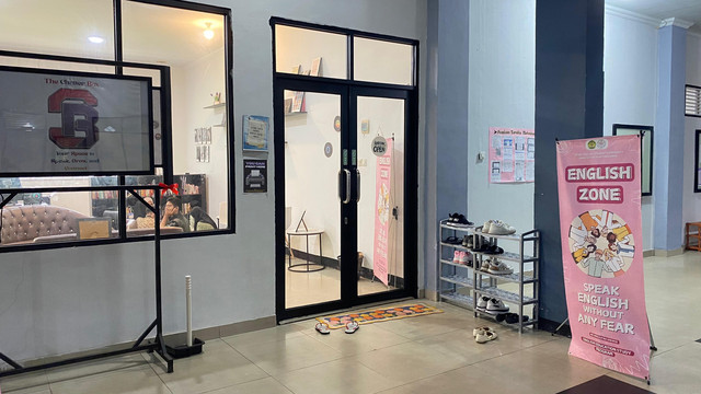 Chatter Box, learning cafe di Universitas PGRI Pontianak. Foto: Alycia Tracy Nabila/Hi!Pontianak