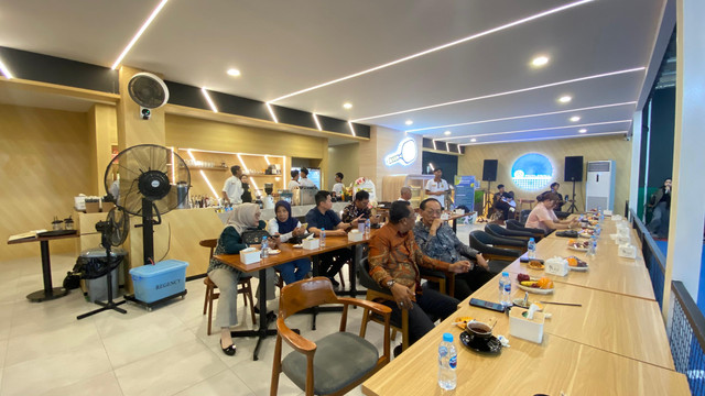 Kaisar Sky & Sports Cafe di Jalan Pattimura, Pontianak. Foto: Alycia Tracy Nabila/Hi!Pontianak