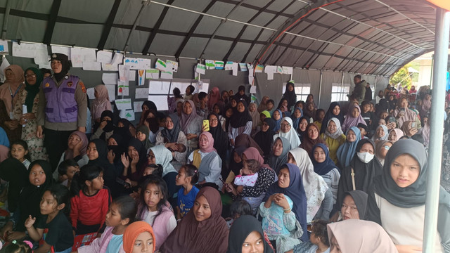 Suasana pengungsian di Aceh Tamiang, Jumat (12/12). Foto: Dok Bakom RI