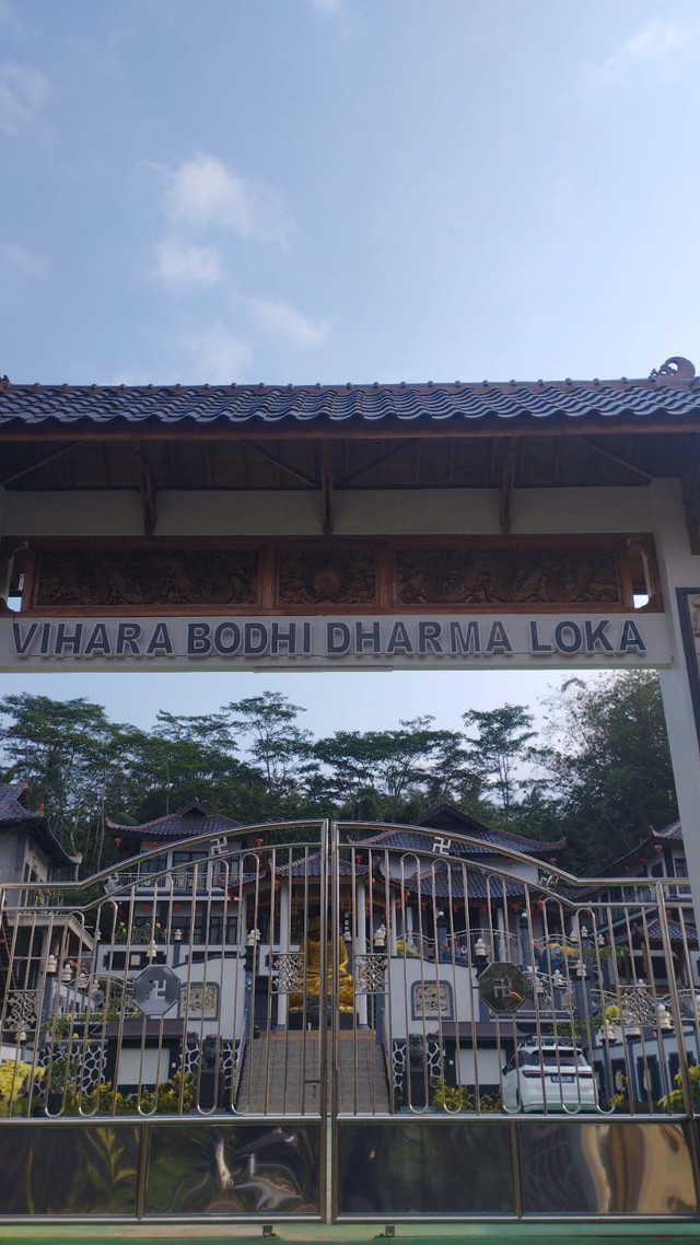Vihara Bodhi Dharma Loka di Dusun Kendal, Desa Gandon, Kecamatan Kaloran. Dok pribadi