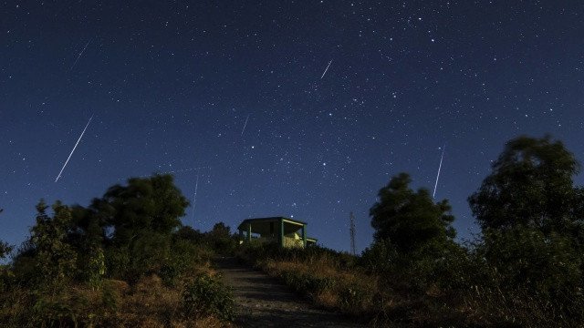Ilustrasi Puncak Hujan meteor Geminid Jam Berapa. Foto: Wikimedia Commons/ KumparanSAINS