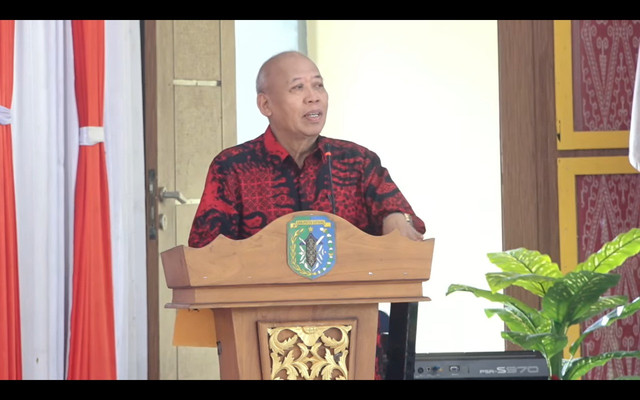 Milton Crosby. Foto: Dok. Istimewa