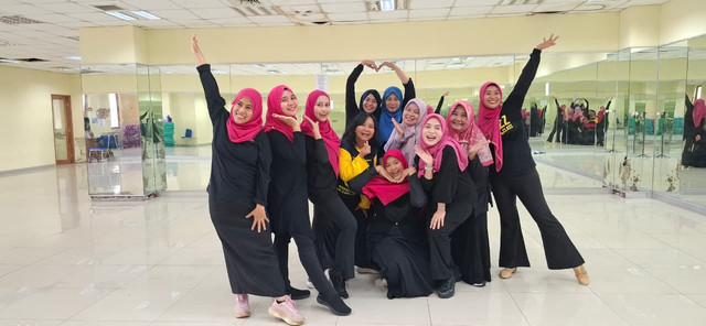        ilustrasi kelompok Line Dance Dinas Kesehatan Kota Depok (Foto Koleksi Pribadi)