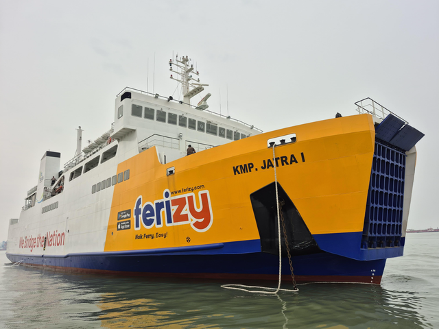 ASDP kerahkan KMP Jatra I sebagai kapal kedua untuk mendukung distribusi bantuan dan memperkuat pemulihan pascabencana banjir dan longsor di Aceh, Sumatera Utara, dan Sumatera Barat. Foto: Dok. ASDP