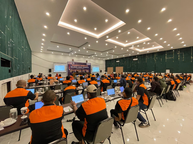 Training of Trainer Relawan Jurnal Indonesia 2025 (Sumber Gambar: Panitia Relawan Jurnal Indonesia)