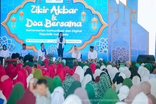 Kemkomdigi salurkan 6,5 ton paket sembako di wilayah paling terdampak bencana banjir di Deli Serdang. Foto: Dok. Komdigi