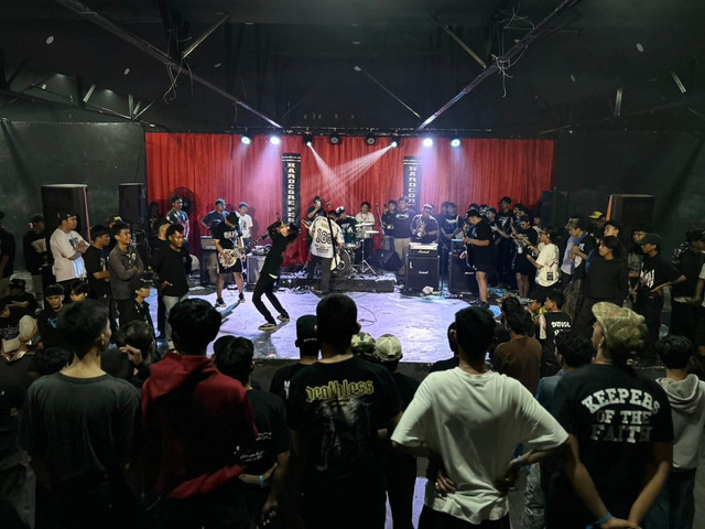 Performance di Hardcore Fest yang diselenggarakan di Gedung Taman Budaya Kalimantan Barat. Foto: Ade Mirza/Hi!Pontianak