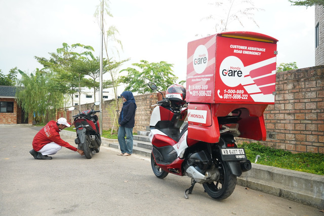 Layanan Honda Customer Assistance Road Emergency (CARE). Foto: Dok. Asmo Kalbar