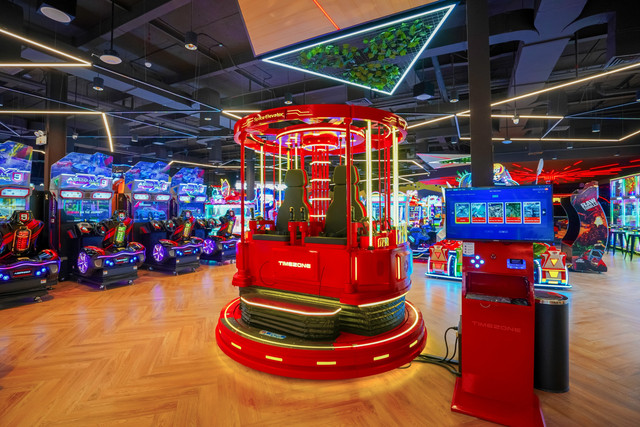 Permainan VR Space Elevator di Timezone K Mall at Menara Jakarta. Foto: Dok. Istimewa