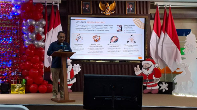 Kepala Badan Pusat Statistik (BPS) Provinsi Sulawesi Utara, Aidil Adha, saat memberikan penjelasan awal tentang Sensus Ekonomi 2026, Senin 15 Desember 2025.