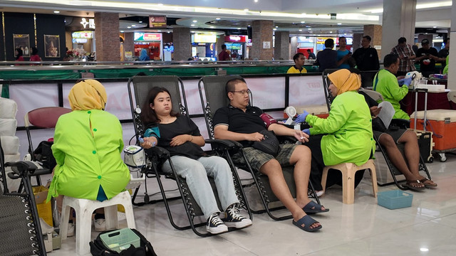 Donor darah GBT Laras Imbang. 