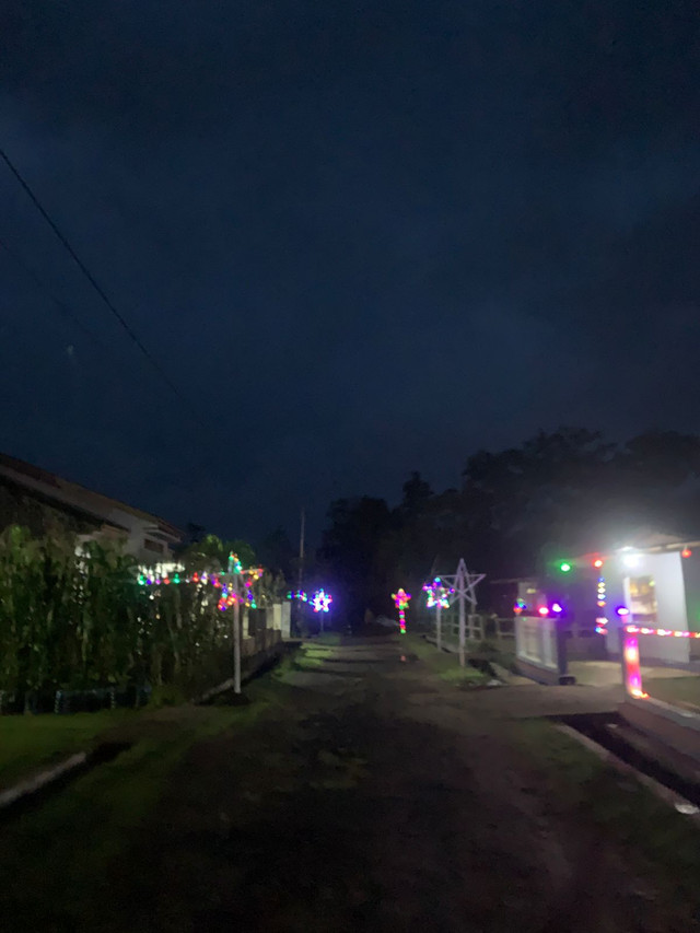 Gambar: Hasil kreasi warga nampak malam hari