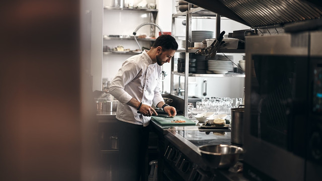Ilustrasi Profil Chef Norman. Foto: Unsplash/Pylyp Sukhenko