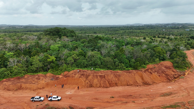 Kementerian ESDM lelang perdana stockpile bauksit di Kepulauan Riau. Foto: Kementerian ESDM