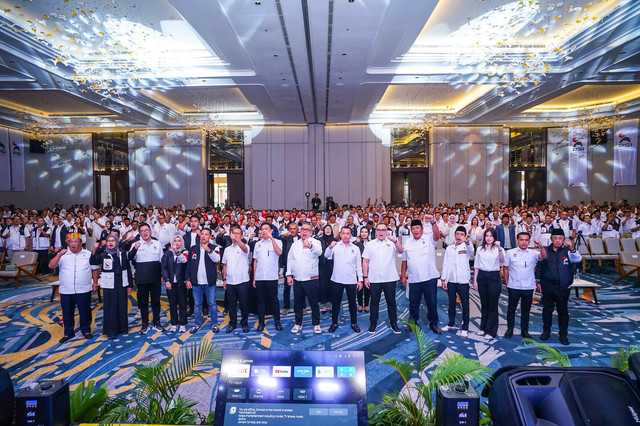 Foto bersama dalam Rapat Koordinasi Wilayah (Rakorwil) PSI Kalbar. Foto: Dok. Istimewa