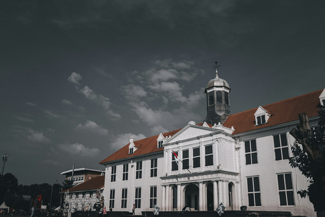 Museum Fatahillah sebagai Ikon Kota Tua Jakarta. Foto: Unsplash