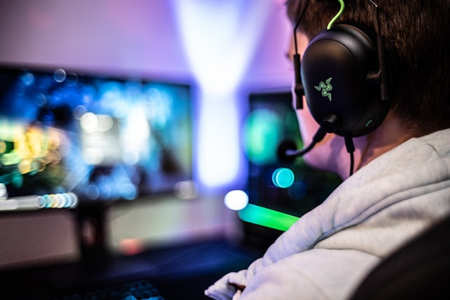 Ilustrasi cara mendapatkan Galaxite Ore The Forge Roblox. Foto: Unsplash.