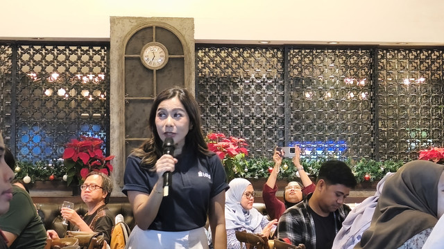 Head of PR BliBli Nazrya Octora dalam acara Jeda with Blibli: A Year-End Media Session yang digelar pada Rabu (17/12). Foto: Thomas Bosco/kumparan