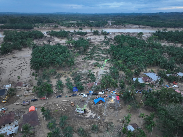 Penampakan crane disulap jadi tower darurat di Aceh. Foto: Dok. Bakom RI