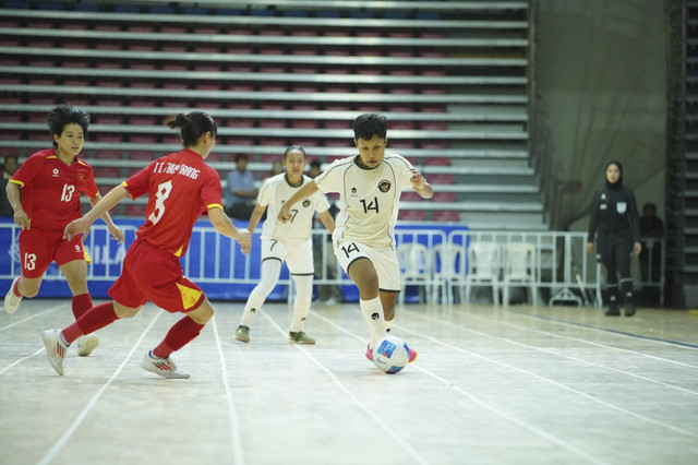 Timnas Futsal Putri Indonesia berhadapan melawan Vietnam dalam pertandingan final SEA Games 2025 di Thailand, Kamis (18/12/2025). Foto: Dok. Federasi Futsal Indonesia