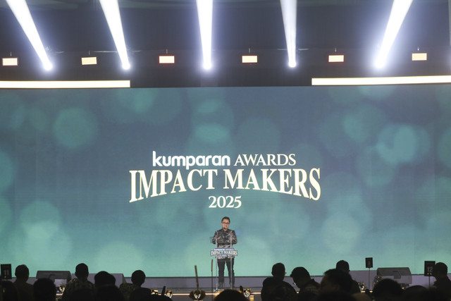 CEO kumparan Hugo Diba memberikan sambutan pada kumparan Awards Impact Makers 2025 di Hotel Indonesia Kempinski, Jakarta, Kamis (17/12/2025). Foto: Aditia Noviansyah/kumparan