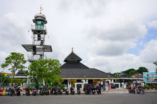 Masjid Demak by Istock
