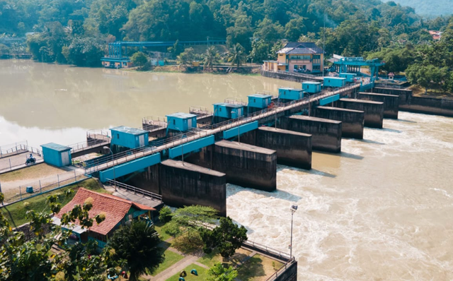 Sumber foto : https://sda.pu.go.id/balai/bbwsserayuopak/informasi-publik/infrastruktur/bendungs/bendung-gerak-serayu