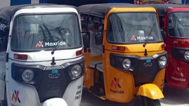 Bajaj Maxride.