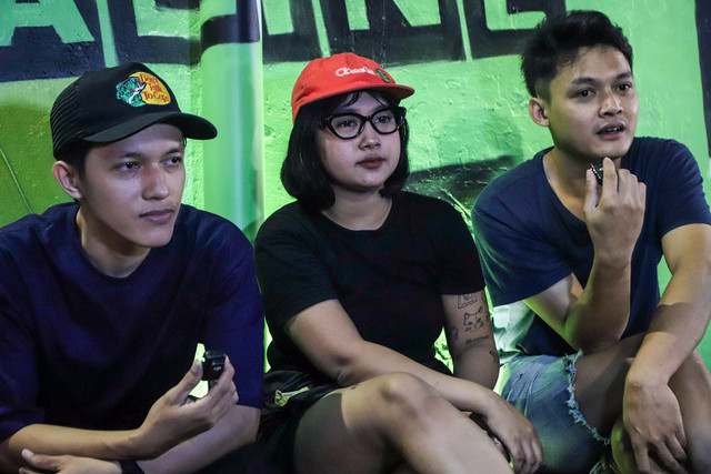 Grup musik bergenre Easycore asal Pekalongan, Catzy saat tampil menghibur penonton Soundrenaline 2025 di M Bloc Space, Jakarta, Sabtu (20/12/2025). Foto: Iqbal Firdaus/kumparan