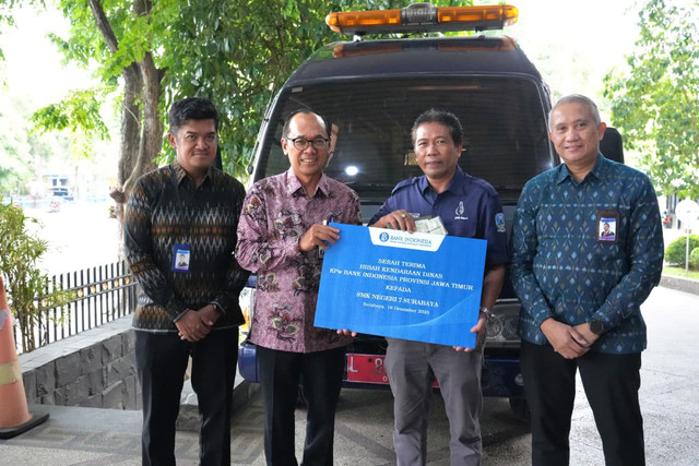 Kepala Perwakilan Bank Indonesia Provinsi Jawa Timur Ibrahim (dua dari kiri). Foto: Humas BI Jatim 