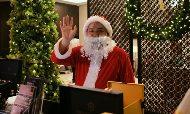 Gifts of Joy, Suasana Hangat dan Ceria Sambut Natal di Surabaya