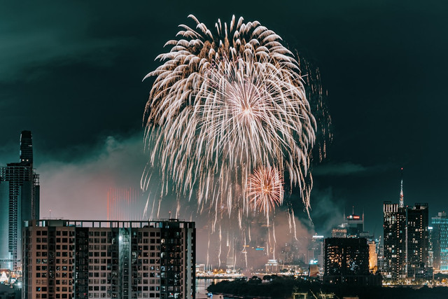 Ilustrasi acara tahun baru di Jakarta. Foto: Unsplash.com/Tron Le