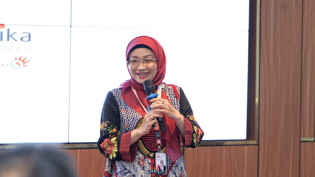 Direktur Utama AdMedika Dian Prambini saat memberikan paparan pada penilaian “Corporate Governance Perception Index (CGPI)” Award Tahun Buku 2024. Foto: dok. Telkom