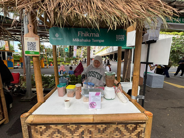 UMKM di Bandung olah tempe jadi minuman sehat berkonsep smoothie. Foto: Amira Nada Fauziyyah/kumparan